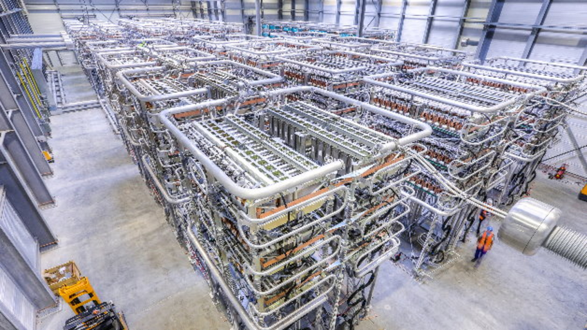Siemens: Die weltweit ersten 1100-kV-HGÜ-Transformatoren – Smart ...