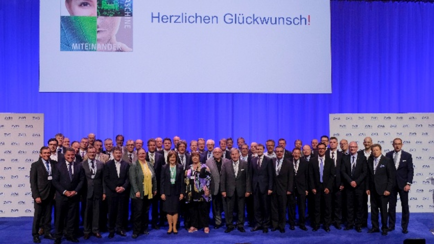 Zvei Jahreskongress Hensel Und Mennekes Neu Im Zvei Vorstand Karriere Arbeitswelt Elektroniknet